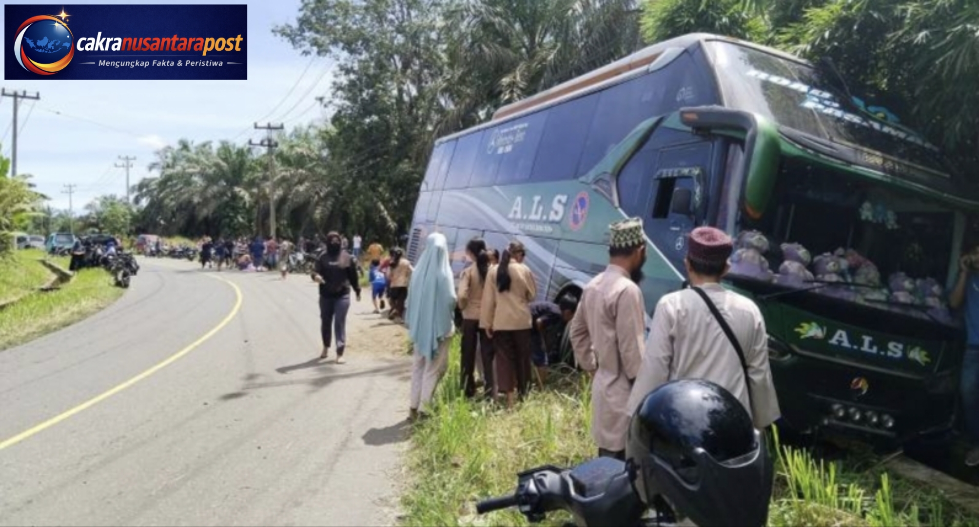 Kecelakaan Bus ALS di Gunung Tuleh, Dua Pengendara Motor Alami Luka Parah